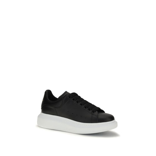 Alexander McQueen - Oversized Sneakers Nere in Pelle
