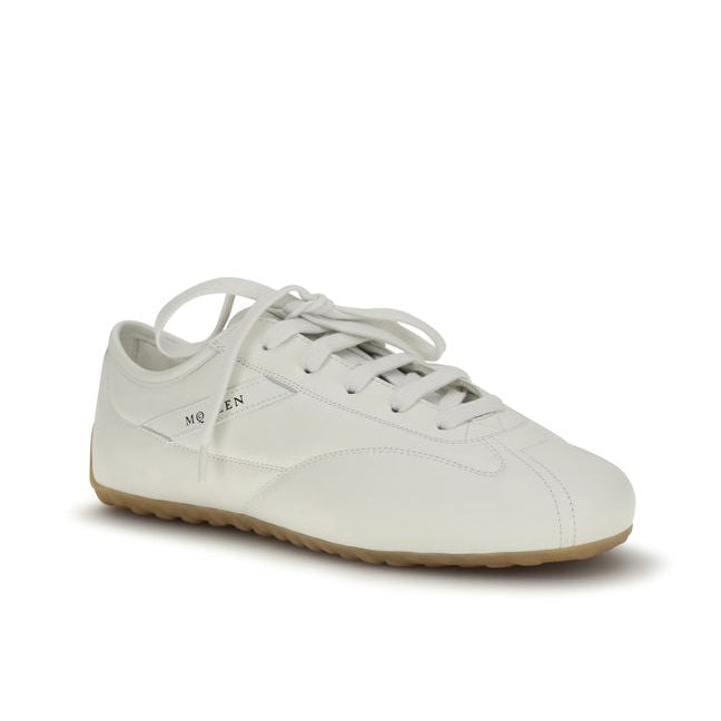 Alexander McQueen – Sneakers Flat in Pelle Bianca con Suola Gum Vintage