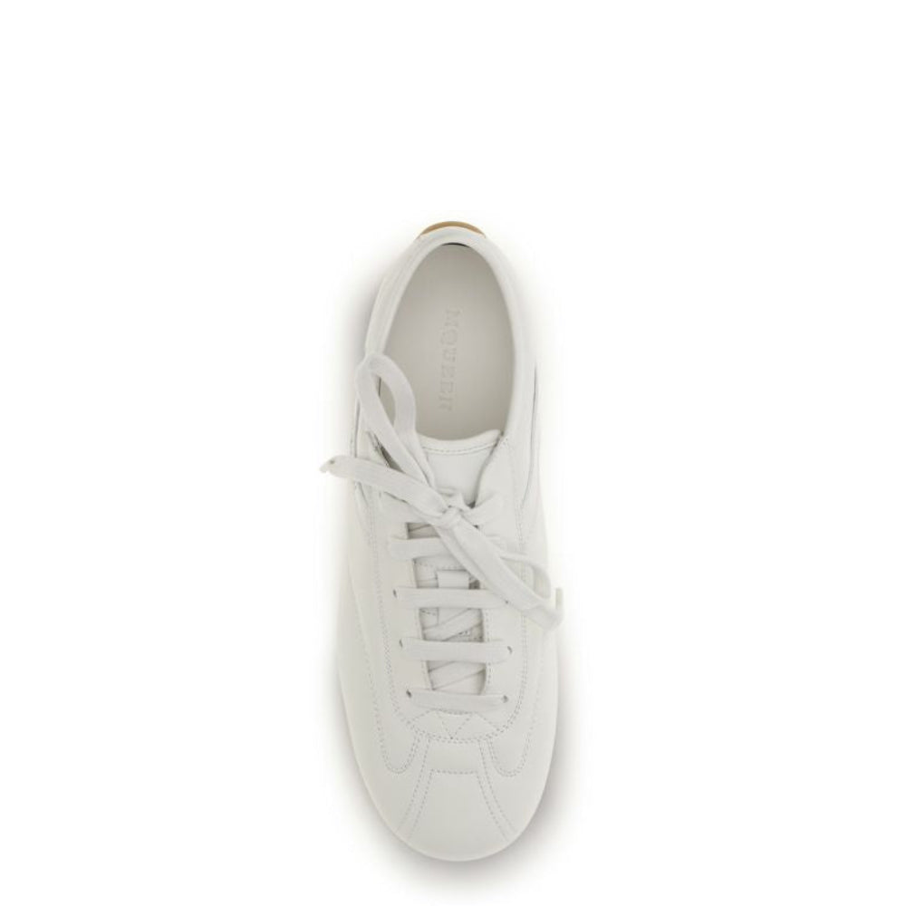 Alexander McQueen – Sneakers Flat in Pelle Bianca con Suola Gum Vintage
