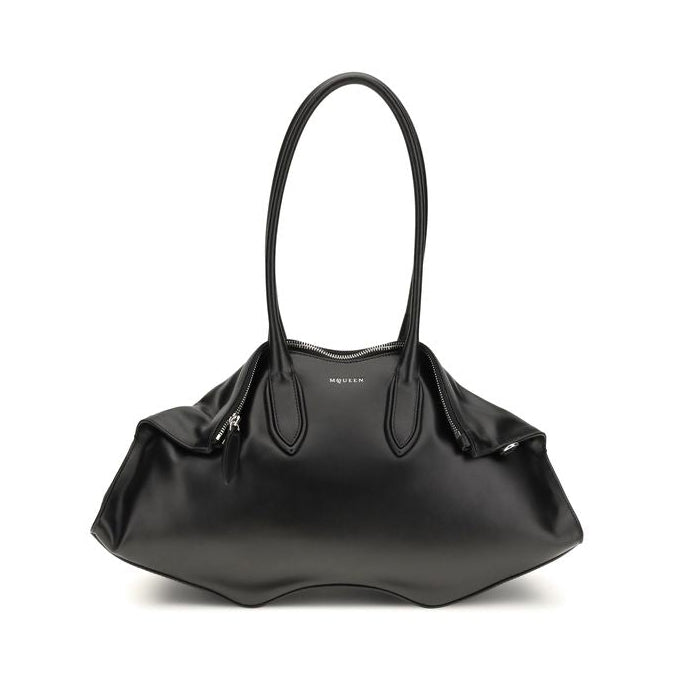 Alexander McQueen – The Manta Shoulder Bag in Pelle Nera – Collezione AW26
