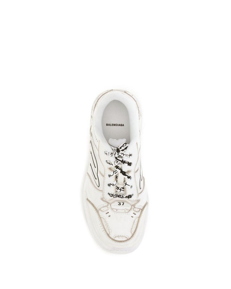 Balenciaga – Hamptons Worn-Out Sneakers in Pelle Bianca – Collezione SS26