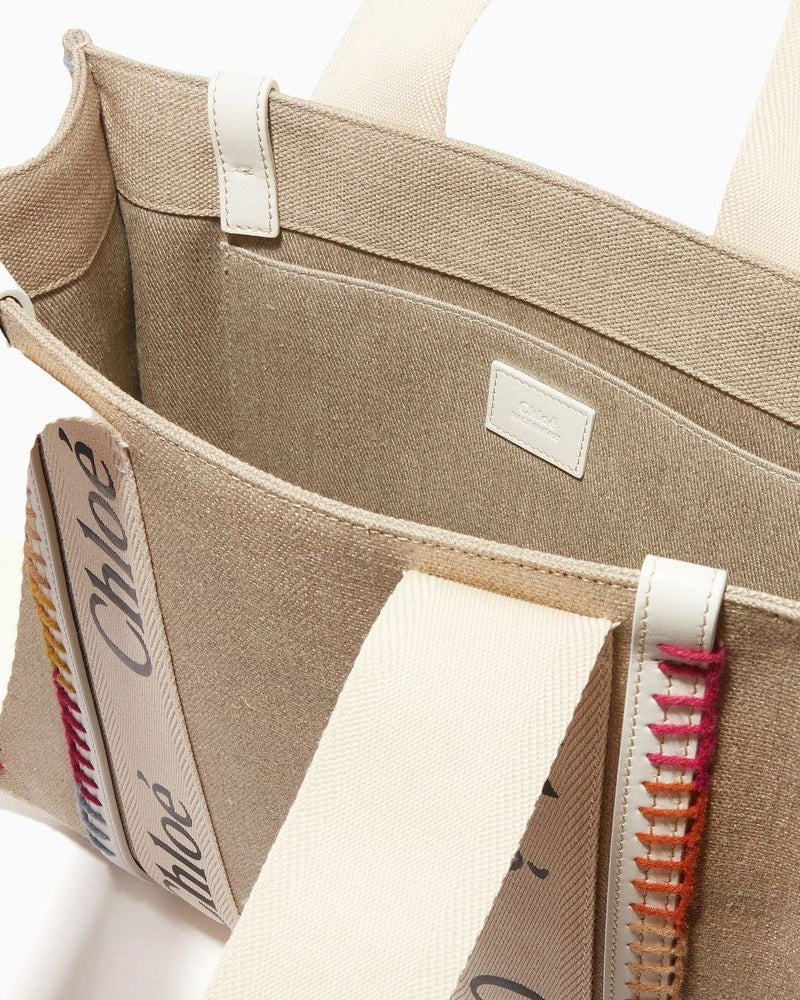 Chloé – Woody Medium Tote Bag in Lino con Ricami Multicolor