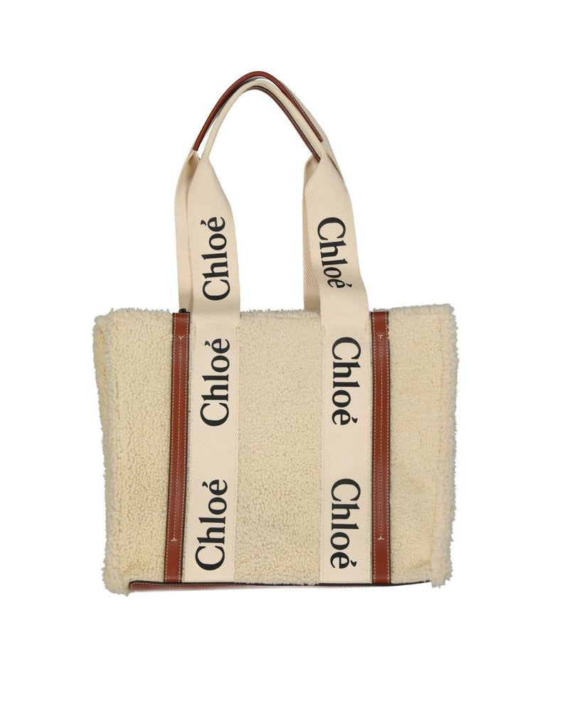 Chloé – Woody Medium Tote Bag in Shearling Avorio con Logo Chloé