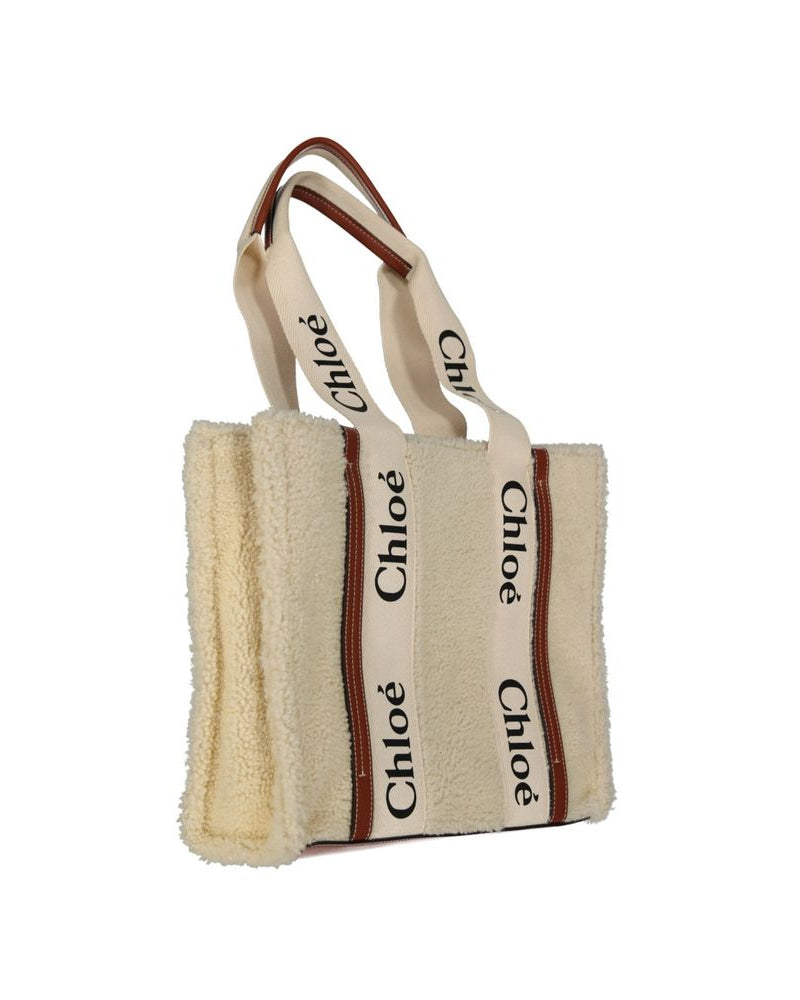 Chloé – Woody Medium Tote Bag in Shearling Avorio con Logo Chloé