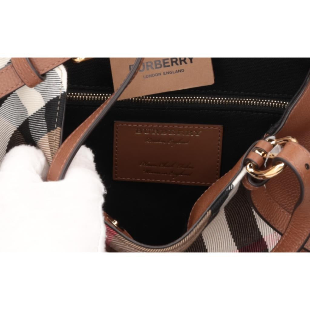 Burberry - 80737861_TAN